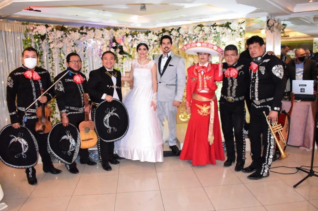 MARIACHIS EN GUAYAQUIL ROSA DE MEXICO